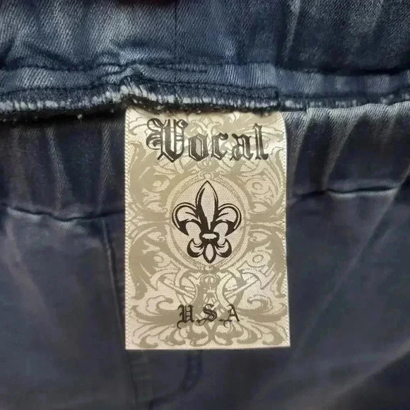 Vocal Rhinestone Bottom Jeans - Picture 4 of 5